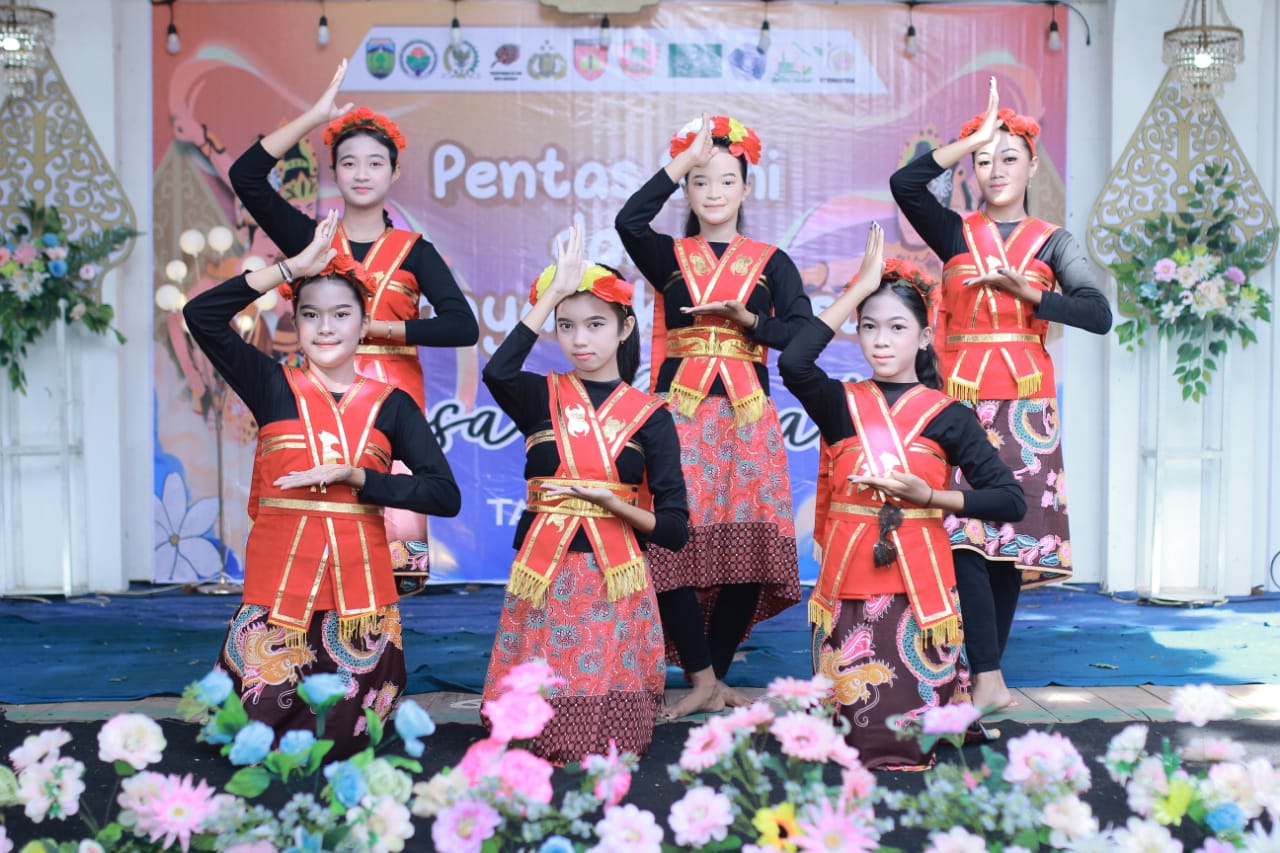 Tari